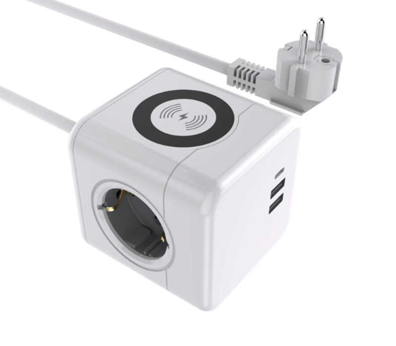 E07 Wired Cube Power Strip har 3 stik i europæisk stil, 2 USB-A-porte og 1 USB-C-port